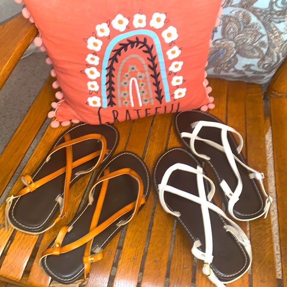 SO Shoes - Lot of 2 pair of Strappy SANDALS😎White pair and Tan pair🏖️Size 10